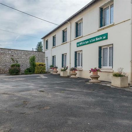Hotel Du Cygne De La Croix Blanche Lailly-en-Val المظهر الخارجي الصورة