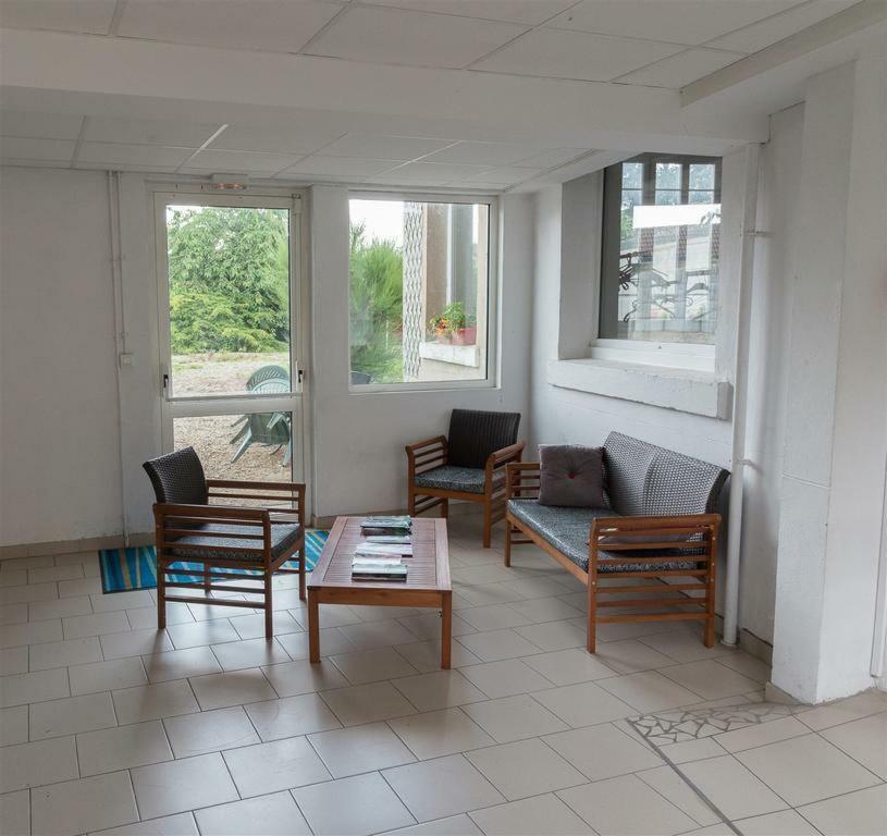 Hotel Du Cygne De La Croix Blanche Lailly-en-Val المظهر الخارجي الصورة