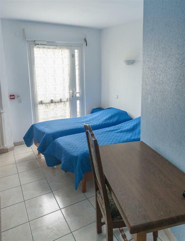 Hotel Du Cygne De La Croix Blanche Lailly-en-Val المظهر الخارجي الصورة
